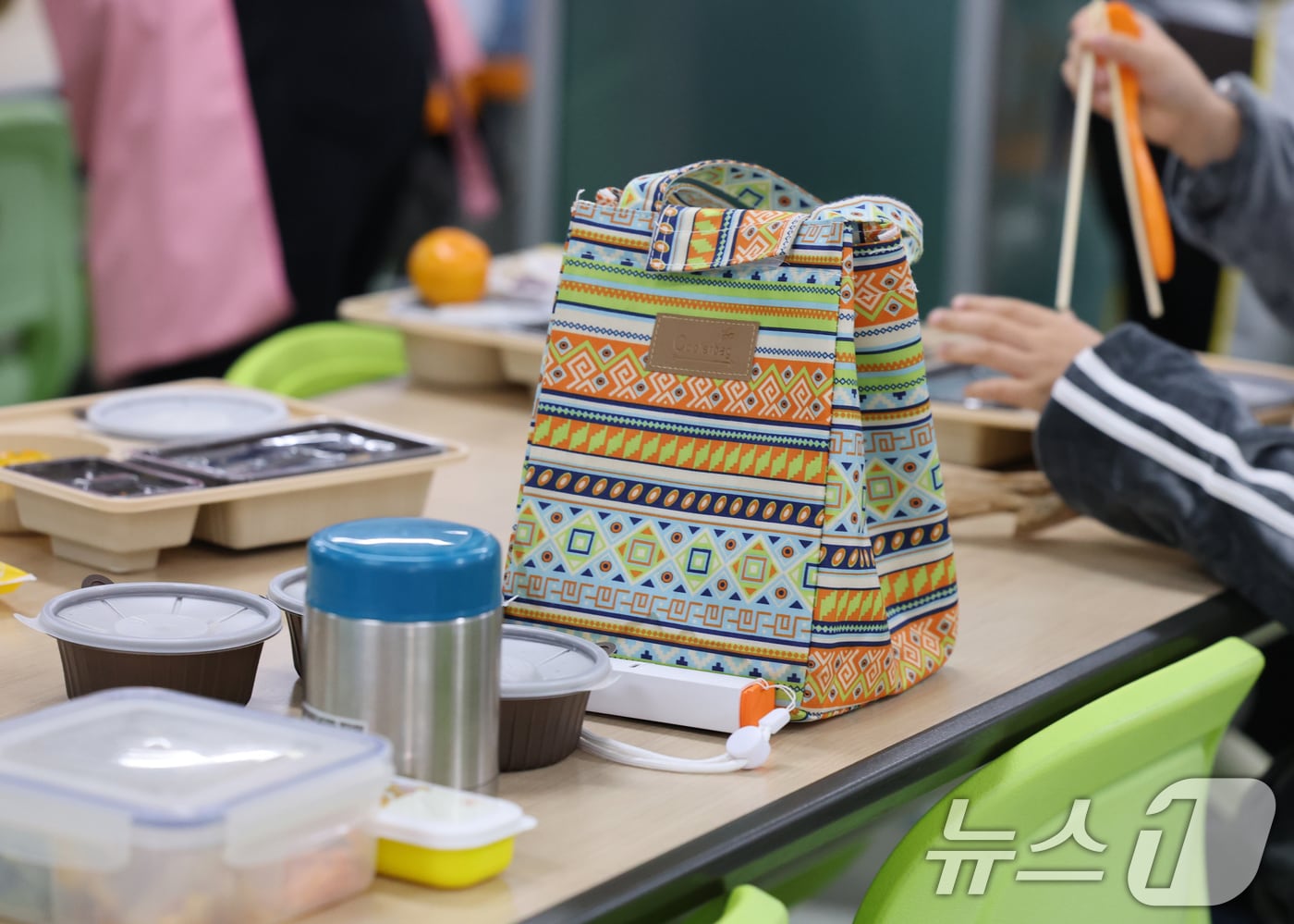 대전의 한 초등학교에서 도시락을 먹고 있는 어린이들. 2025.12.4 ⓒ 뉴스1 김기태 기자