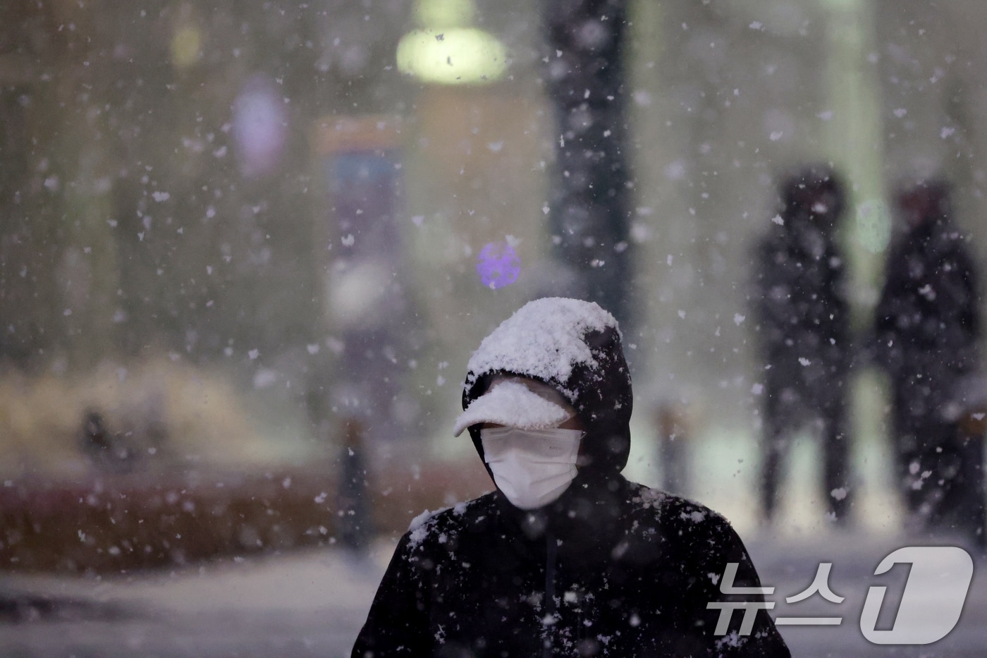 눈 내리는 거리.(뉴스1 DB)