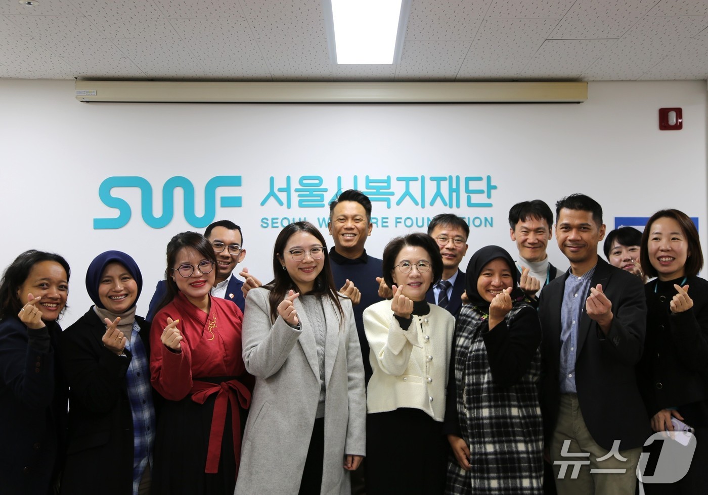 말레이시아 셀랑고르 주 대표단, 재단 진수희 대표이사 외 관계자들.&#40;서울시 제공&#41;