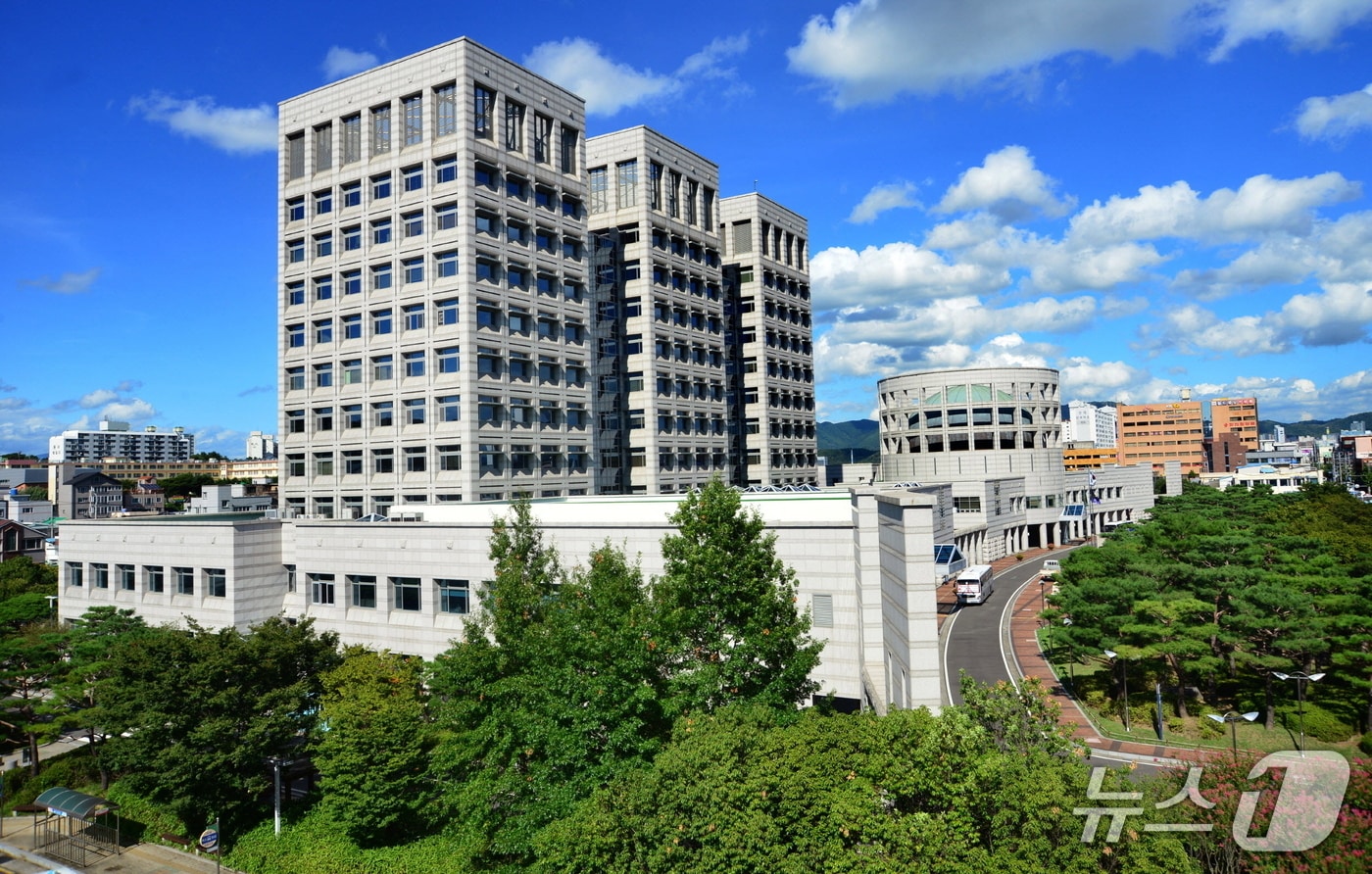 진주시청 전경. 뉴스1 DB