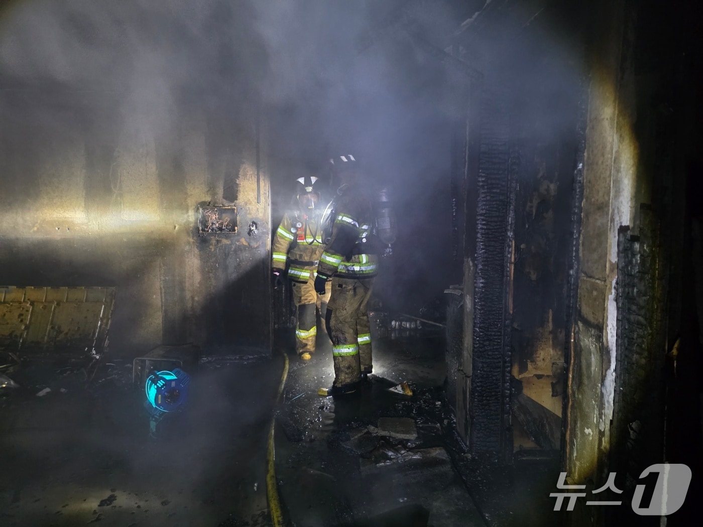 사건현장 모습 &#40;소방 제공. 재판매 및 DB금지&#41;