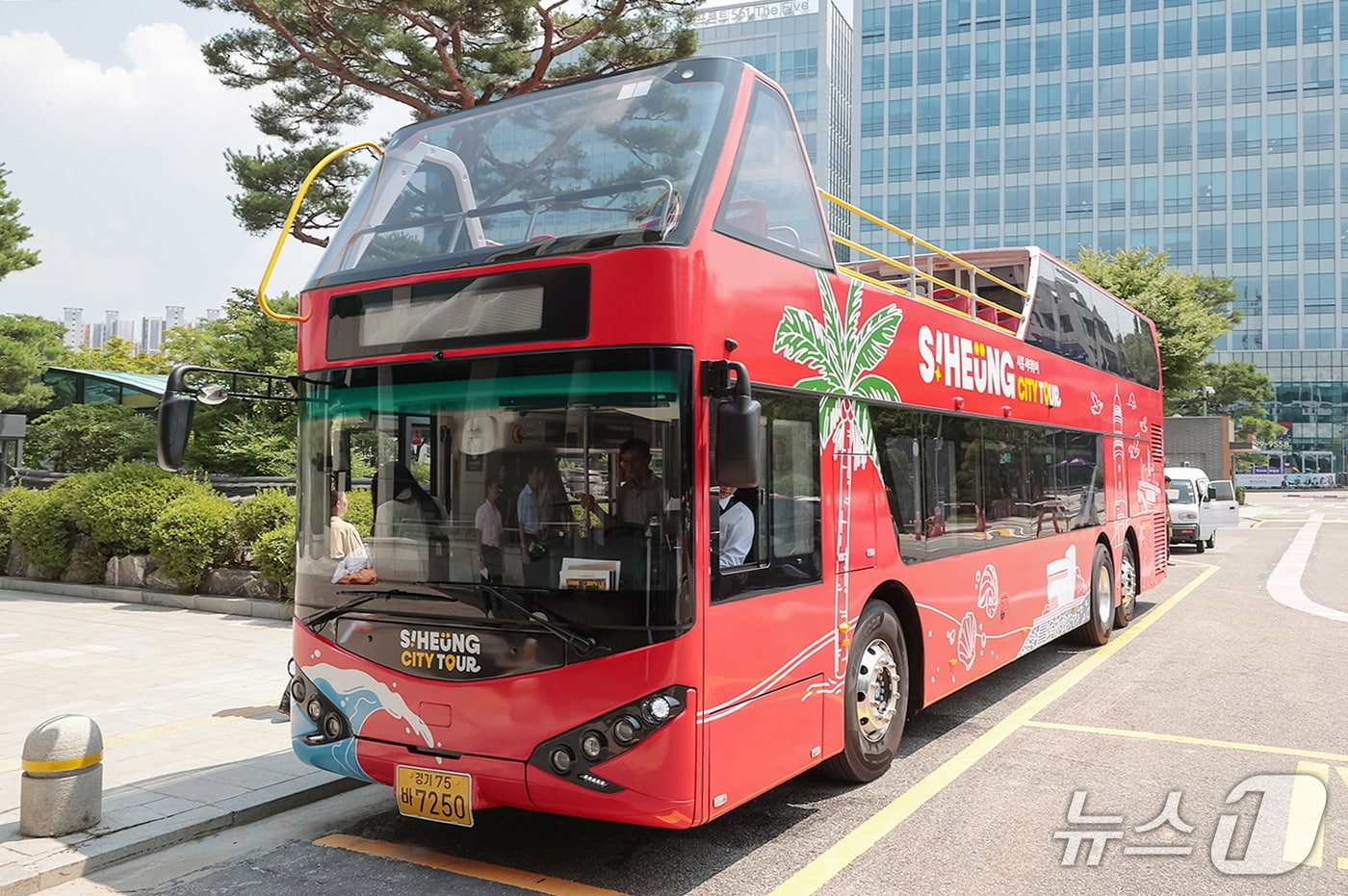 2층 시티투어 버스.&#40;시흥시 제공&#41;