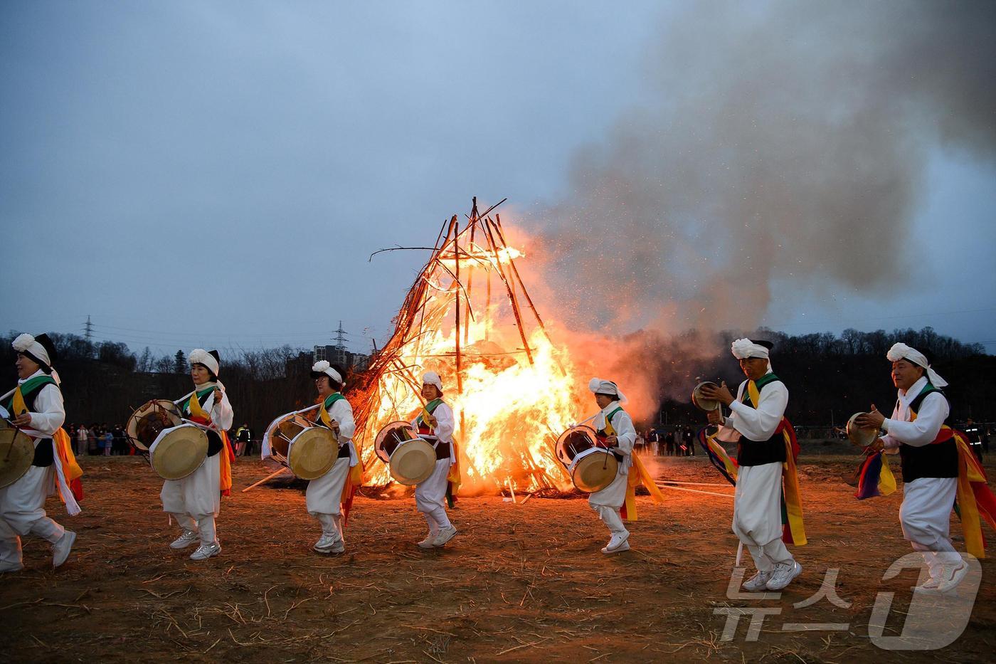 2024년 열린 구미시 달집태우기 행사 모습.(구미시 제공)/뉴스1