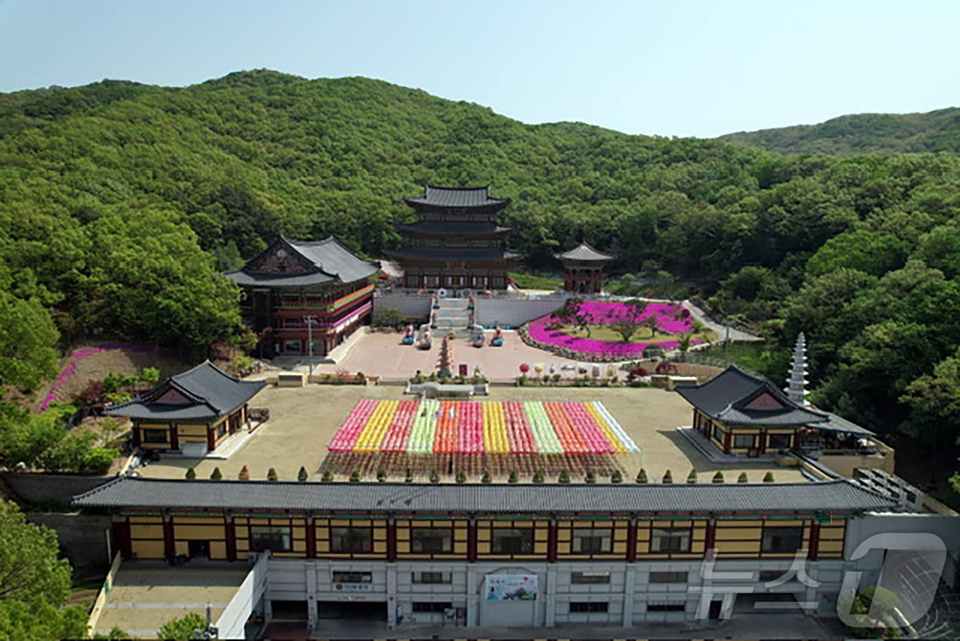 경기 성남시가 ‘대광사’ 등 이색 회의 장소 4곳을 새롭게 선정했다.(성남시 제공)/