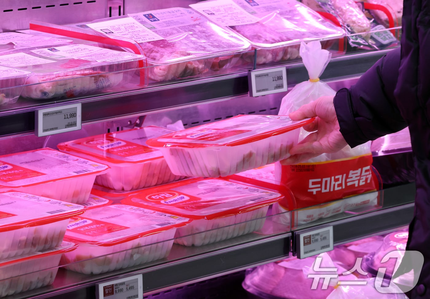 서울 시내 한 대형마트에 닭고기가 진열돼 있다./뉴스1 ⓒ News1 이동해 기자