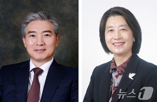 (왼쪽부터) 홍광희 대표, 서경교 교수. (한국외대 제공)