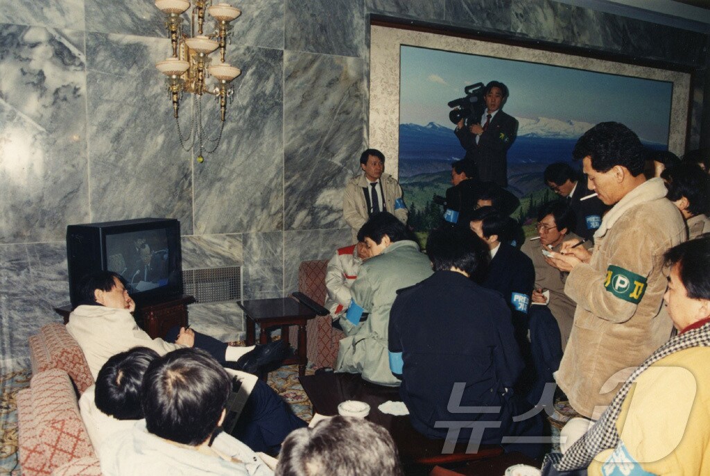 1990년 1월 31일 판문점 통일각에서 개최된 남북 고위급회담 6차 예비회담 모습 (통일부 제공)