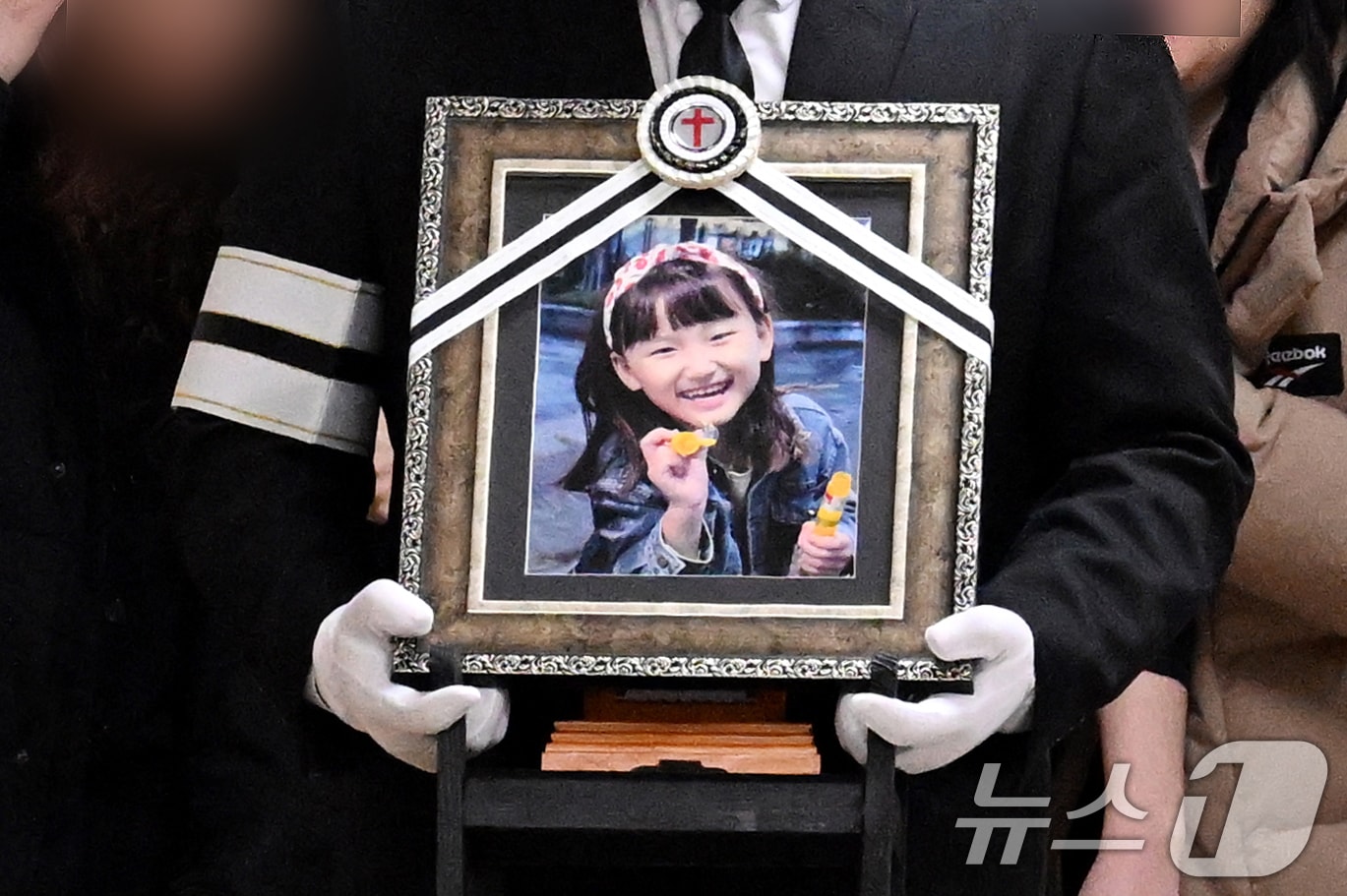 14일 오전 대전 서구 건양대병원 장례식장에서 김하늘양의 발인식이 엄수되고 있다. 2025.2.14/뉴스1 ⓒ News1 김기태 기자