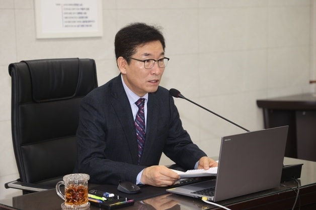 윤건영 충북교육감.&#40;충북도교육청. 재판매 및 DB금지&#41;/뉴스1