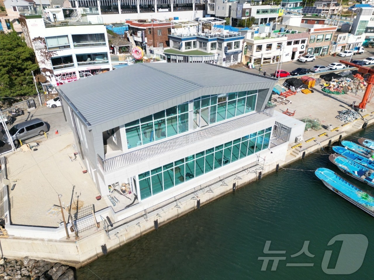 부산 해운대구 청사포 어업 다목적센터 &#39;청사랑&#39; 전경&#40;해운대구청 제공. 재판매 및 DB 금지&#41;