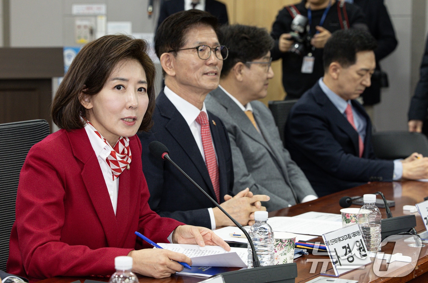 나경원 국민의힘 의원이 19일 오전 서울 여의도 국회 의원회관에서 열린 '2030·장년 모두 Win-Win하는 노동개혁' 대토론회에서 개회사를 하고 있다 . 2025.2.19/뉴스1 ⓒ News1 이재명 기자