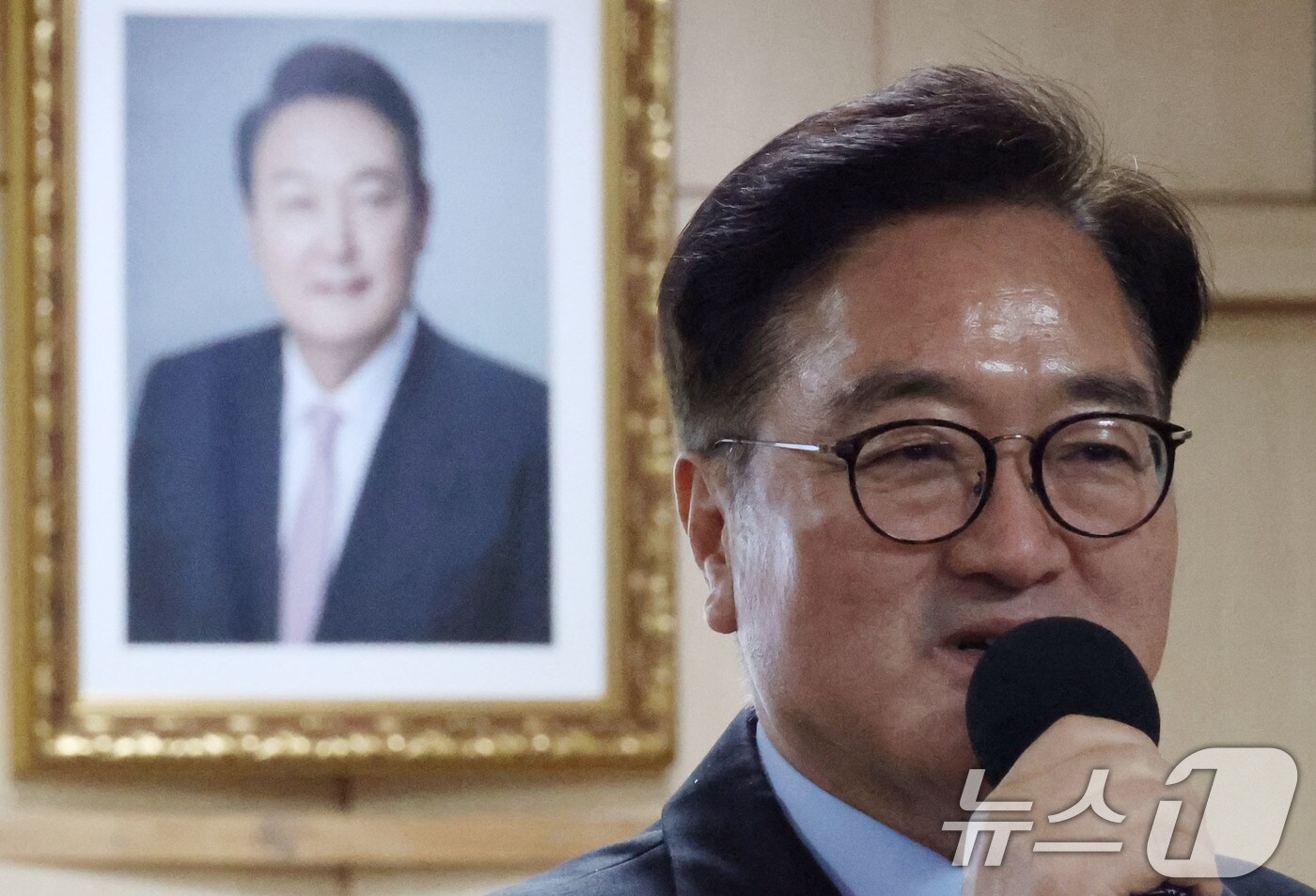 우원식 국회의장이 19일 경북 포항시 해병대 제1사단 본부를 방문해 장병들을 격려하고 있다. 2025.2.19/뉴스1 ⓒ News1 국회사진취재단