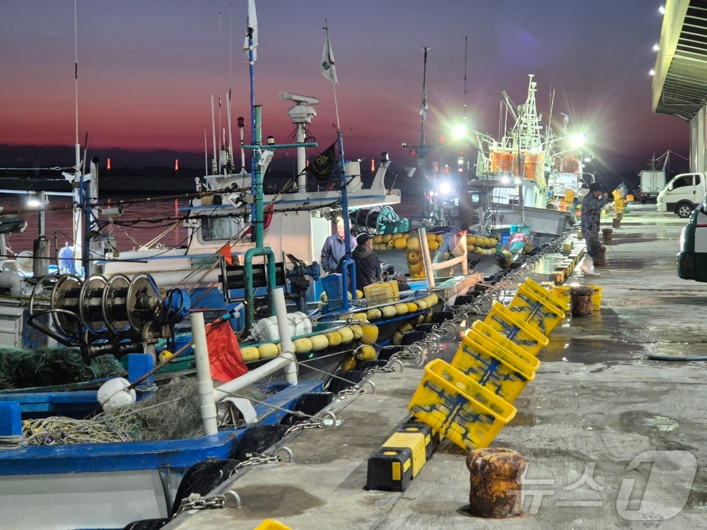 강원 주문진항의 새벽 풍경.(뉴스1 DB) ⓒ News1 윤왕근 기자