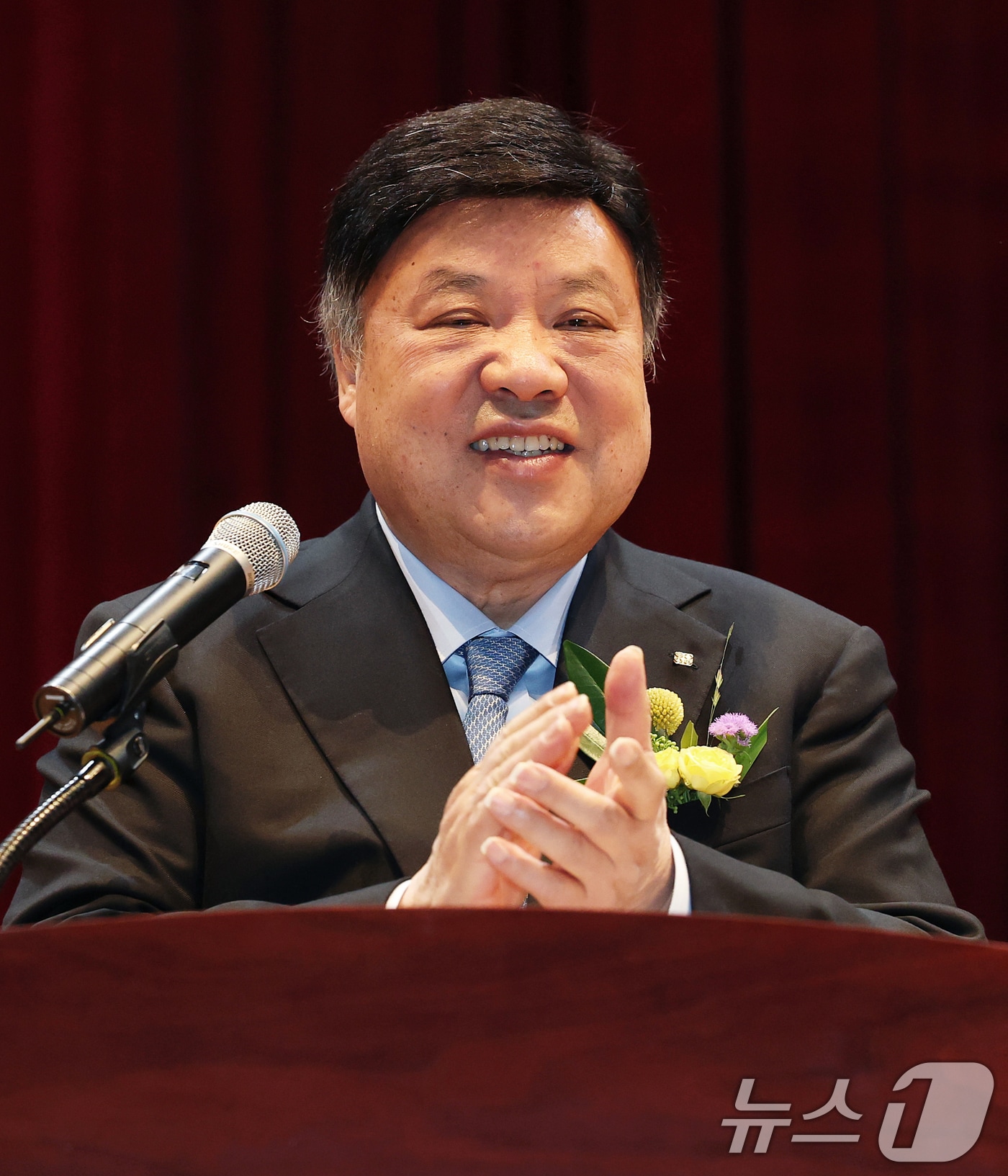 "R&D 4조 투자"...액셀 밟는 셀트리온, 신약 파이프라인 확보 도전 - 뉴스 썸네일 이미지