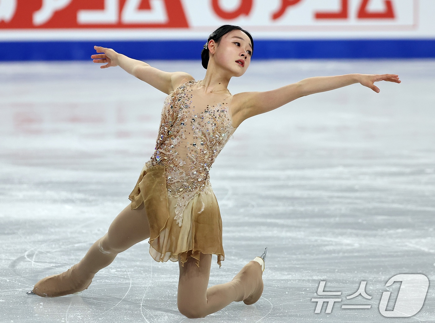 김채연 스케이트 아메리카 경기 장면