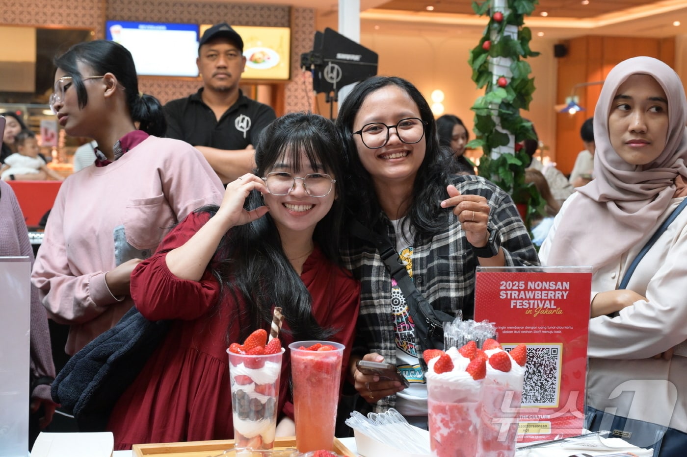 지난 16일 인도네시아 유통업체 ‘트랜스마트’에서 열린 ‘2025 논산농식품 해외박람회’모습. (논산시 제공. 재판매 및 DB금지) /뉴스1