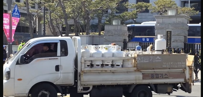 (온라인 커뮤니티 갈무리)