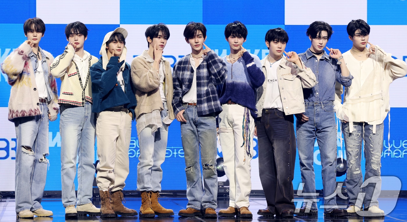 제로베이스원(ZEROBASEONE) 김규빈(왼쪽부터)과 김지웅, 석매튜, 한유진, 장하오, 성한빈, 김태래, 리키, 박건욱 2025.2.24/뉴스1 ⓒ News1 권현진 기자