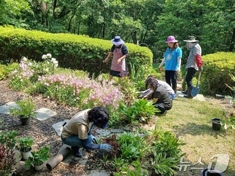 2024년 시민정원사 교육 과정 모습.(대전시 제공.재판매 및 DB금지) /뉴스1 ⓒ News1 김경훈 기자