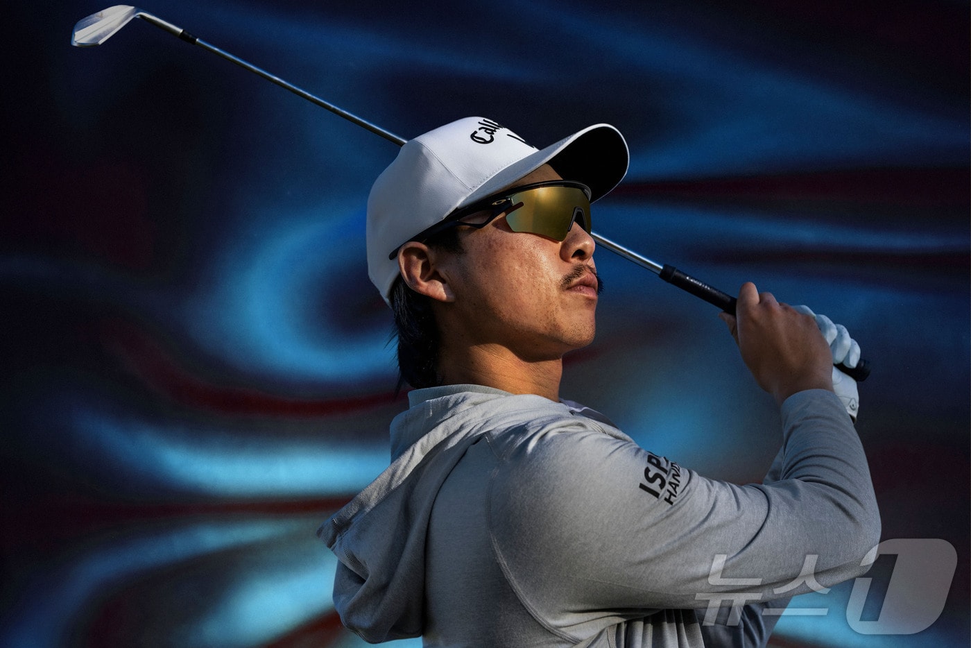 글로벌 스포츠 브랜드 오클리가 이민우와 공식 파트너십을 체결했다. (오클리 제공)