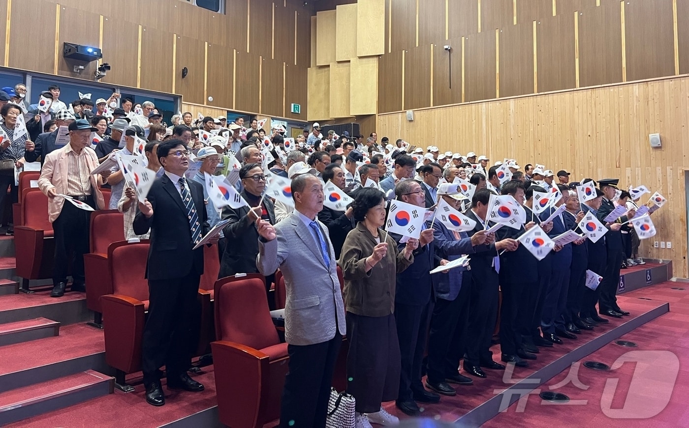  정읍시가 국가유공자의 예우와 생활 지원 강화를 위해 호국보훈 수당을 기존 8만원에서 10만원으로 인상했다. 정읍시 호국보훈행사(정읍시 제공. 재판매 및 DB금지)2025.2.28/뉴스1