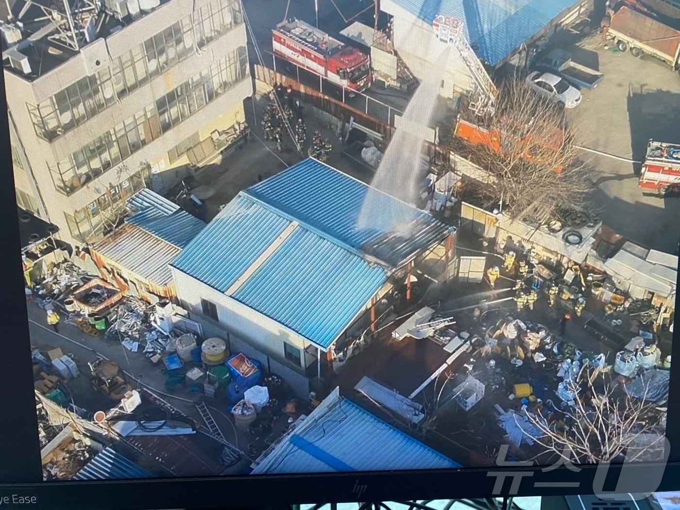 28일 오후 4시47분쯤 대구 달성군의 한 야적장에서 불이 나 소방 당국이 30여분 만에 진화했다.(대구소방안전본부 제공. 재판매 및 DB금지)