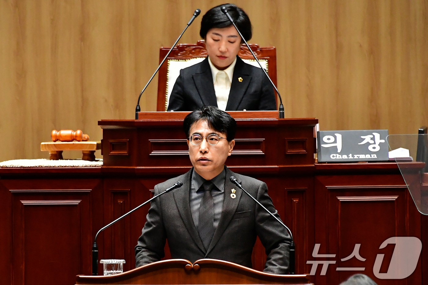 박필순 광주시의원이 4일 광주시의회 본회의 5분 발언을 통해 '광천상무선' 중심의 광주 미래 교통 계획으로 남구와 광산구가 소외되고 있다며 대책 마련을 주문하고 있다.(광주시의회 제공)2025.2.4/뉴스1 