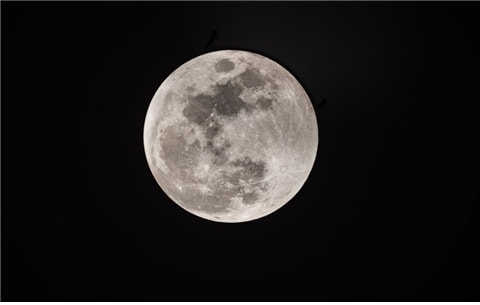 전영범 한국천문연구원 책임연구원이 촬영한 보름달. 2022년 11월 8일&#40;천문연 제공&#41;