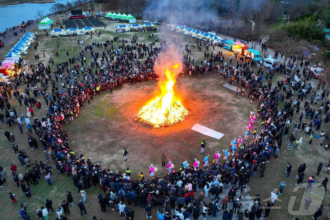울산 남구가 오는 12일 오후 2시부터 태화강 제1둔치에서 정월대보름 행사를 개최한다고 밝혔다.(울산 남구 제공)