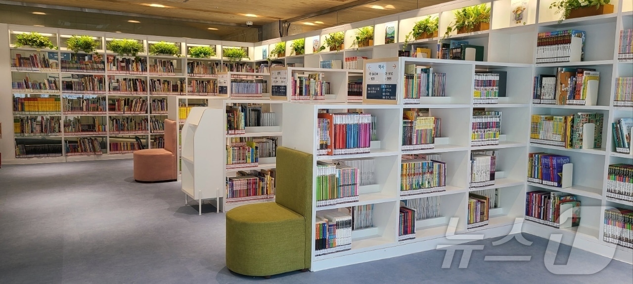 용인시 동천도서관 어린이자료실 모습.(용인시 제공)