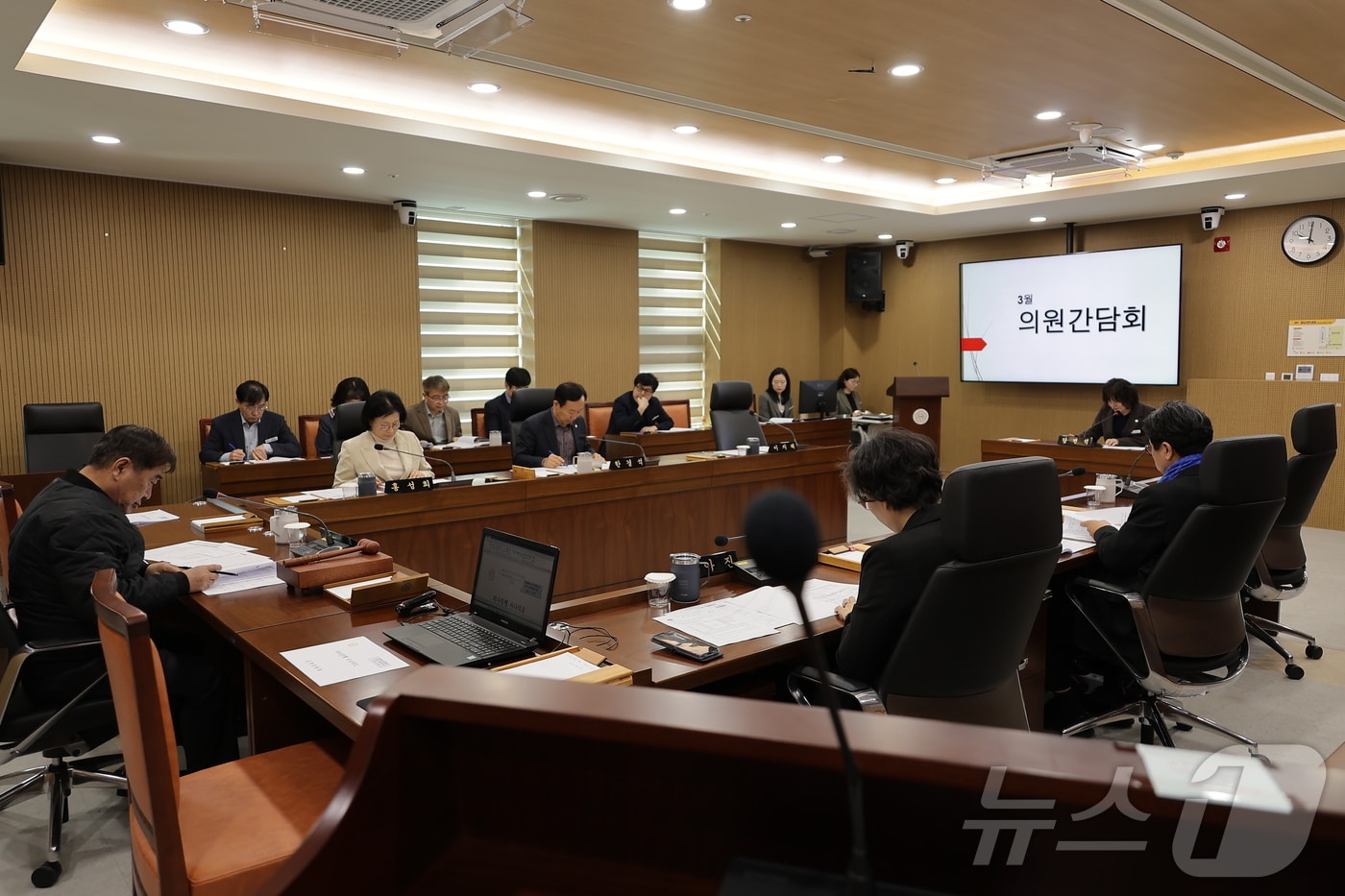 서천군의회 의원간담회 및 운영위원회 모습. (서천군의회 제공. 재판매 및 DB금지) /뉴스1