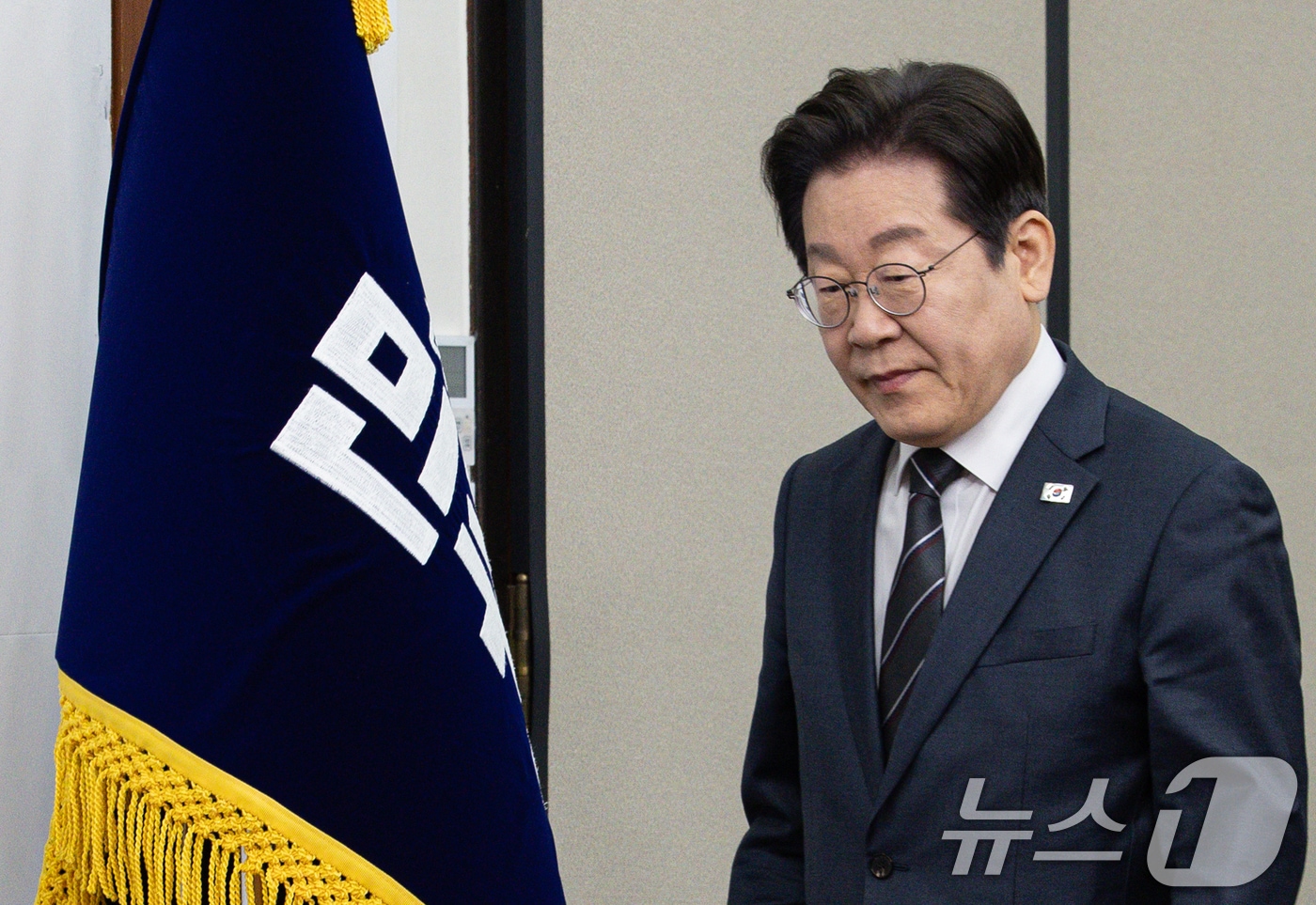 이재명 더불어민주당 대표가 12일 오전 서울 여의도 국회에서 열린 최고위원회의에 참석하고 있다. 2025.3.12/뉴스1 ⓒ News1 이재명 기자