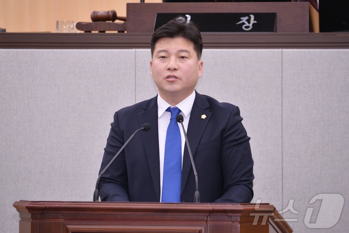 고용진 전남 여수시의원이 12일 시의회에서 5분 발언을 하고 있다.&#40;여수시의회 제공. 재판매 및 DB 금지&#41;