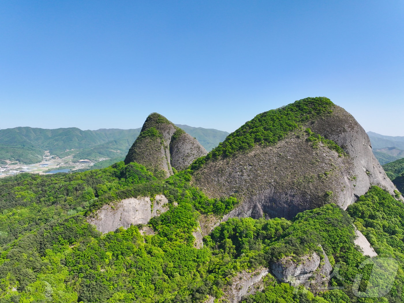 전북자치도 진안군이 마이산도립공원 암마이봉 등산로 구간의 입산 통제를 해제한다.(진안군제공. 재판매 및 DB제한)2025.3.17/뉴스1