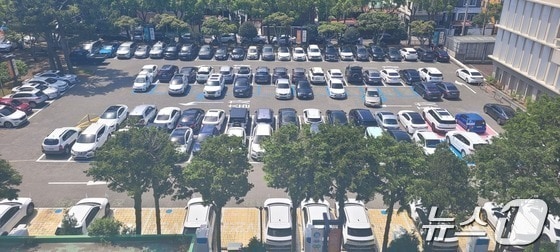  제주도청 주차장/뉴스1