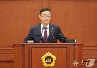 민경배 대전시의원이 21일 대전시의회 제285회 임시회 2차 본회의에서 시정질문을 하고있다.&#40;대전시의회 제공.재판매 및 DB금지&#41;/뉴스1