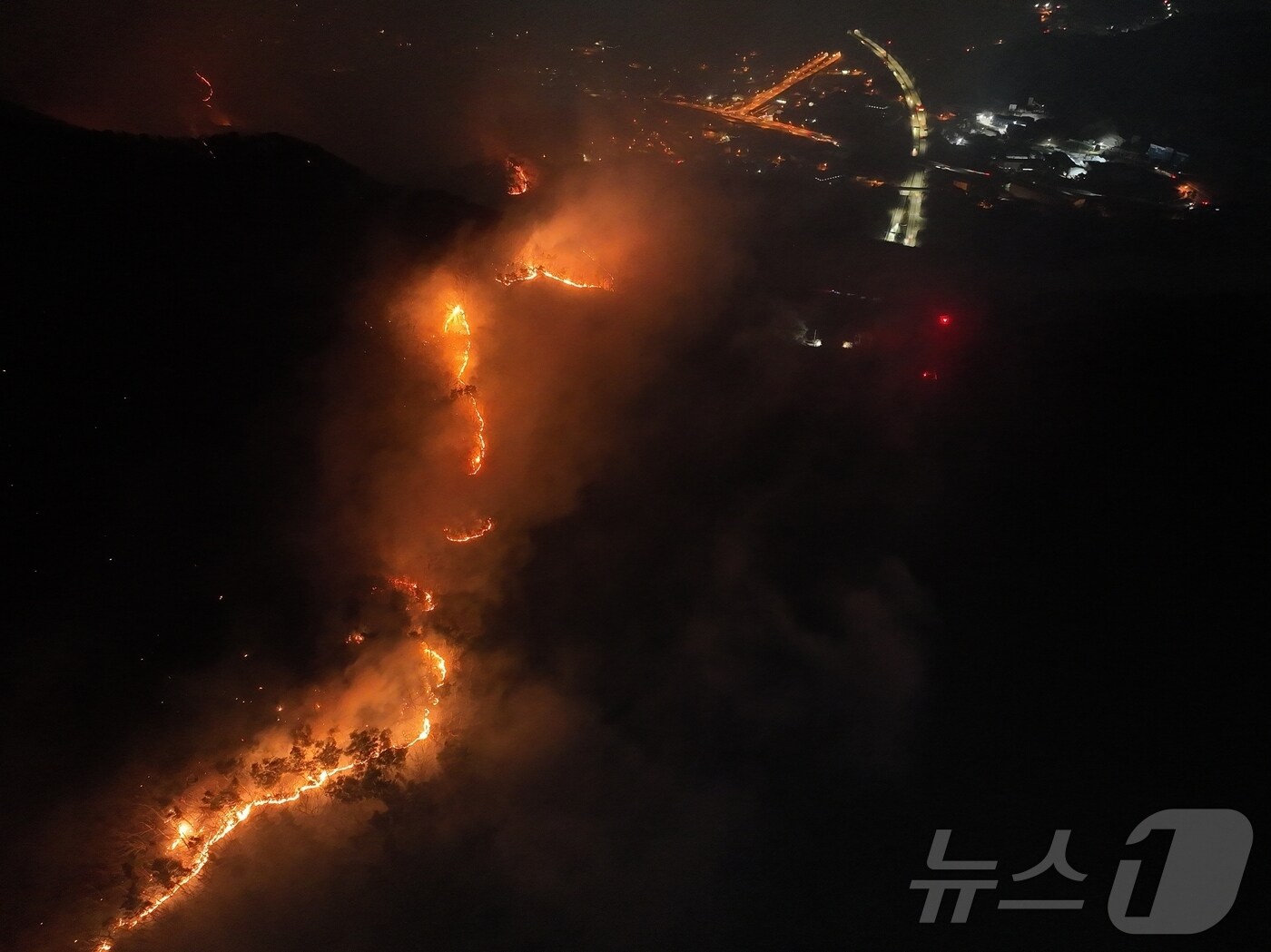 김해 한림면 안곡리 산불(산림청 제공. 재판매 및 DB금지).