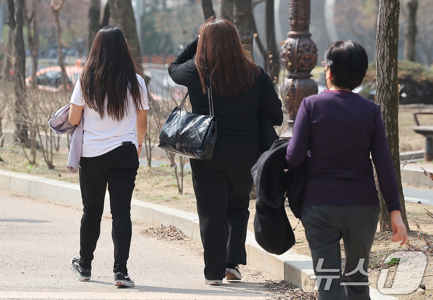 산책하는 시민들.(뉴스1 DB)