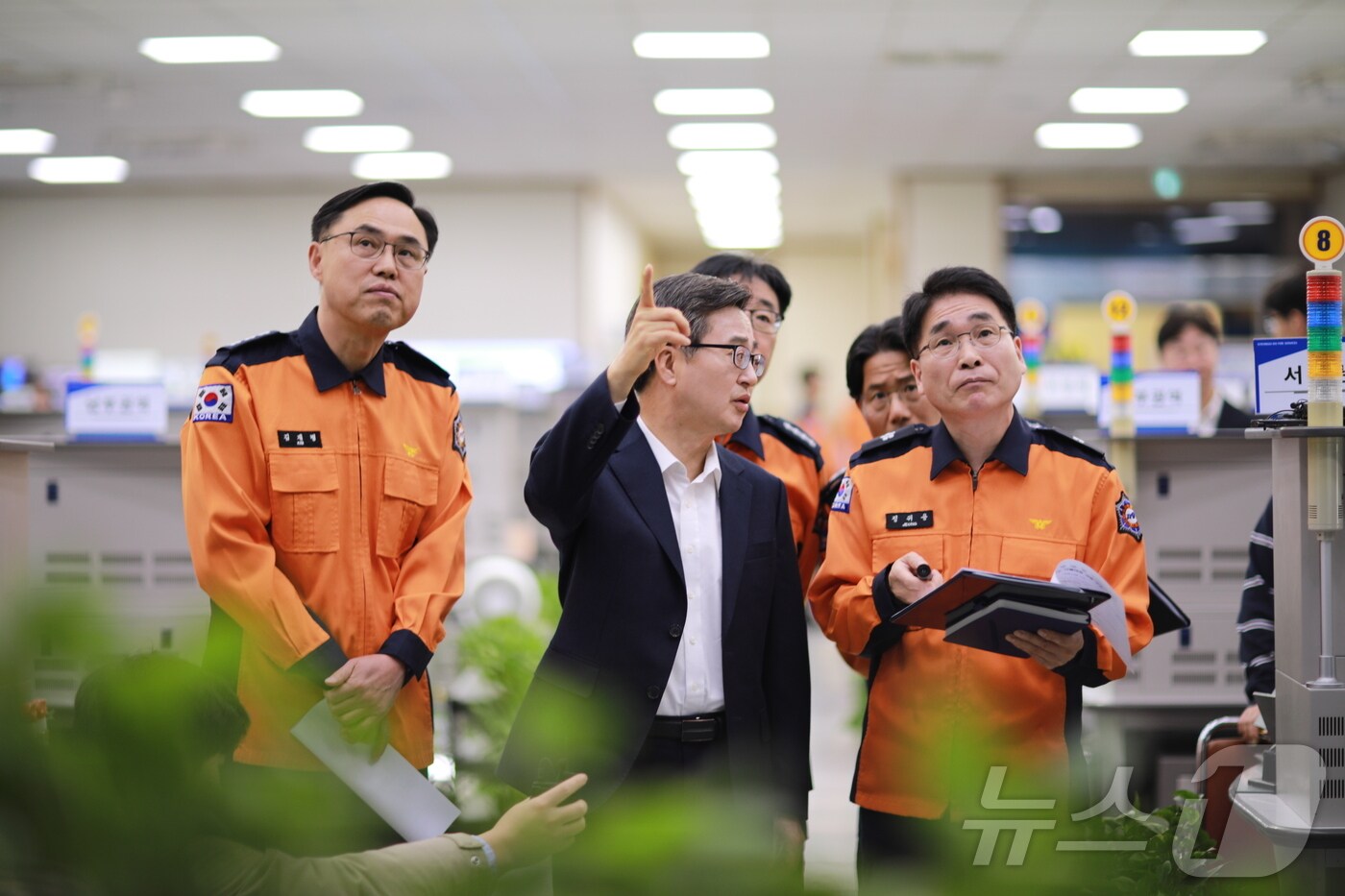 26일 오전 수원남부소방서에 김동연 경기도지사가 산불 예방을 위한 현장 점검을 하고 있다.&#40;경기도 제공, 재판매 및 DB 금지&#41;