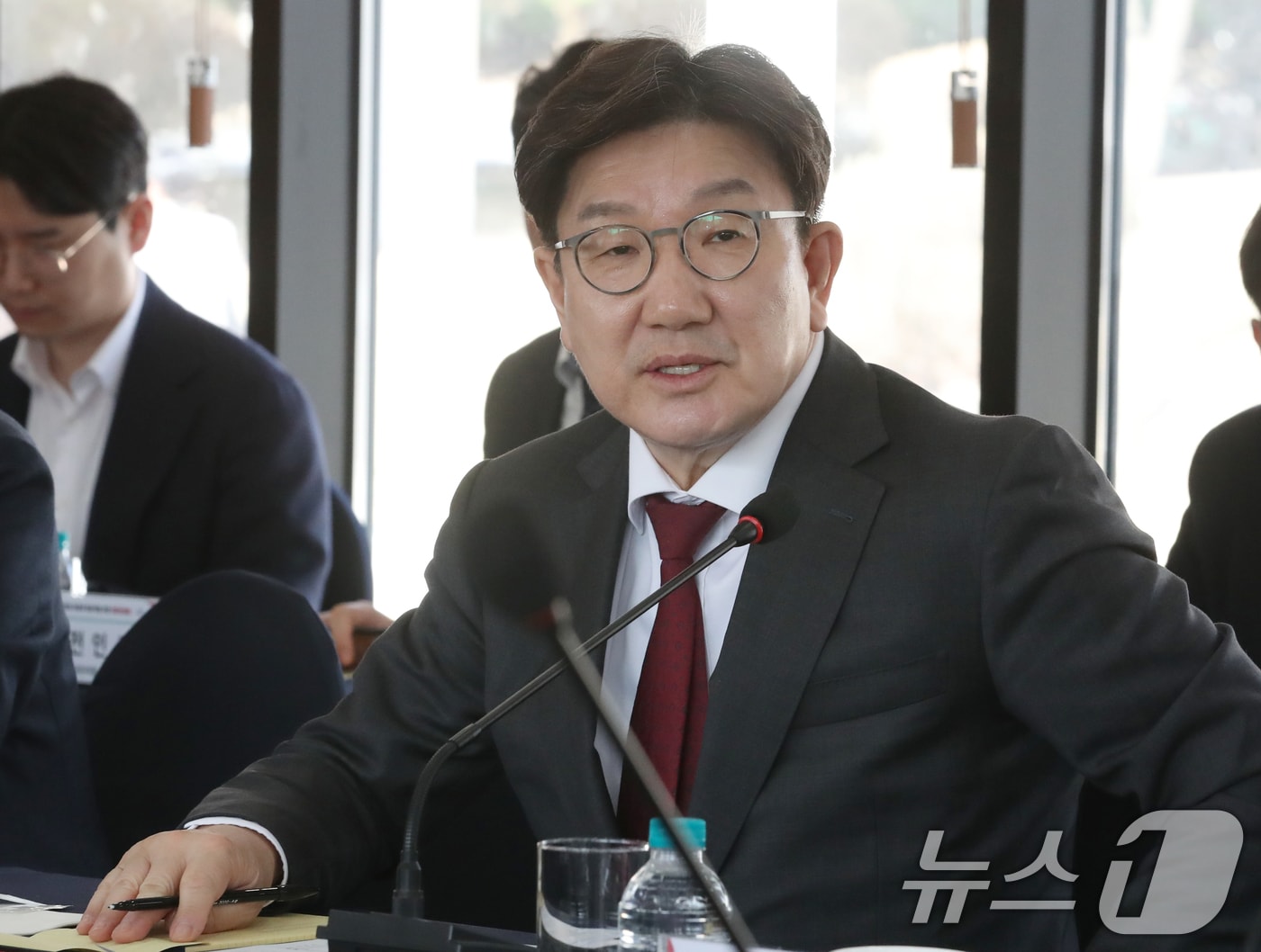 권성동 국민의힘 원내대표가 26일 한국표준과학연구원에서 열린 기초과학발전과 이공계 재도약을 위한 현장간담회에서 발언하고 있다. ⓒ News1 김기태 기자