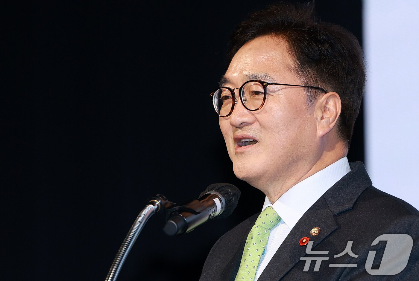 우원식 국회의장이 27일 서울 용산구 그랜드 하얏트 호텔에서 열린 유승민 제42대 대한체육회장 취임식에서 축사하고 있다. 2025.3.27/뉴스1 ⓒ News1 김진환 기자