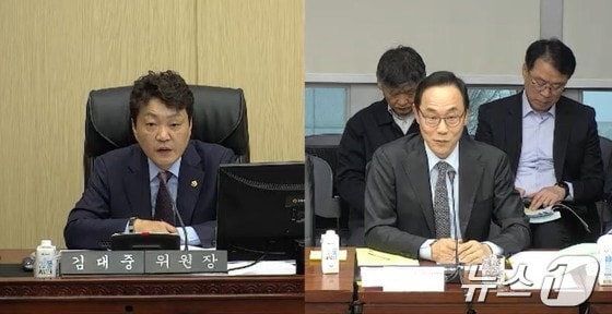 김대중 전북자치도의회 인사청문위원장(왼쪽)이 오양섭 자동차융합기술원장 후보자에게 질의를 하고 있다.(의회제공. 재판매 및 DB금지)2025.3.28/뉴스1