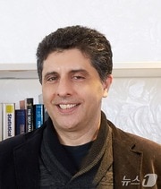 츠비 틀루스티 특훈교수(UNIST·재판매 및 DB 금지)