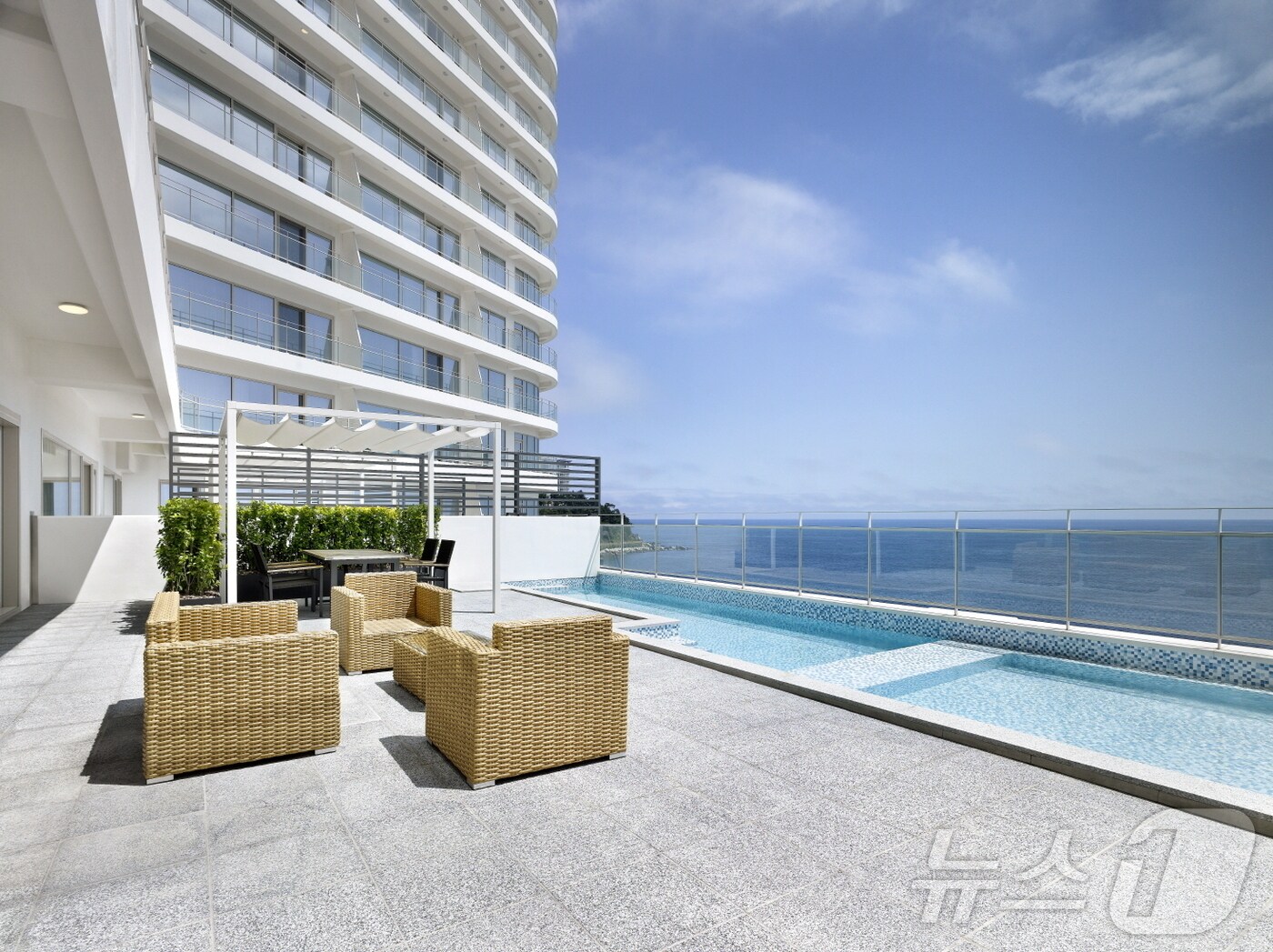 카시아 속초 디럭스 투 베드룸 풀 스위트.(카시아 속초 제공, 재판매 및 DB 금지) 2025.3.31/뉴스1