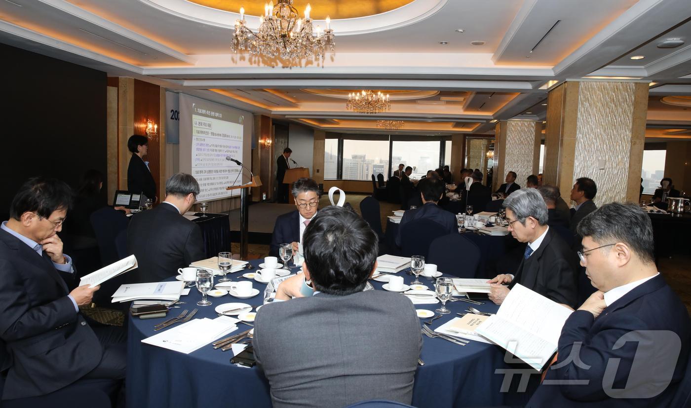 서울 중구 롯데호텔에서 열린 '2024 회계언도 대한병원협회 제2차 정기이사회'/대한병원협회 제공