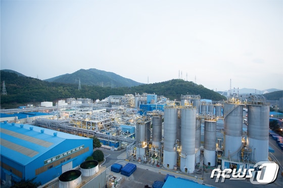 롯데케미칼 여수공장 전경.(롯데케미칼 제공)2023.6.13/뉴스1