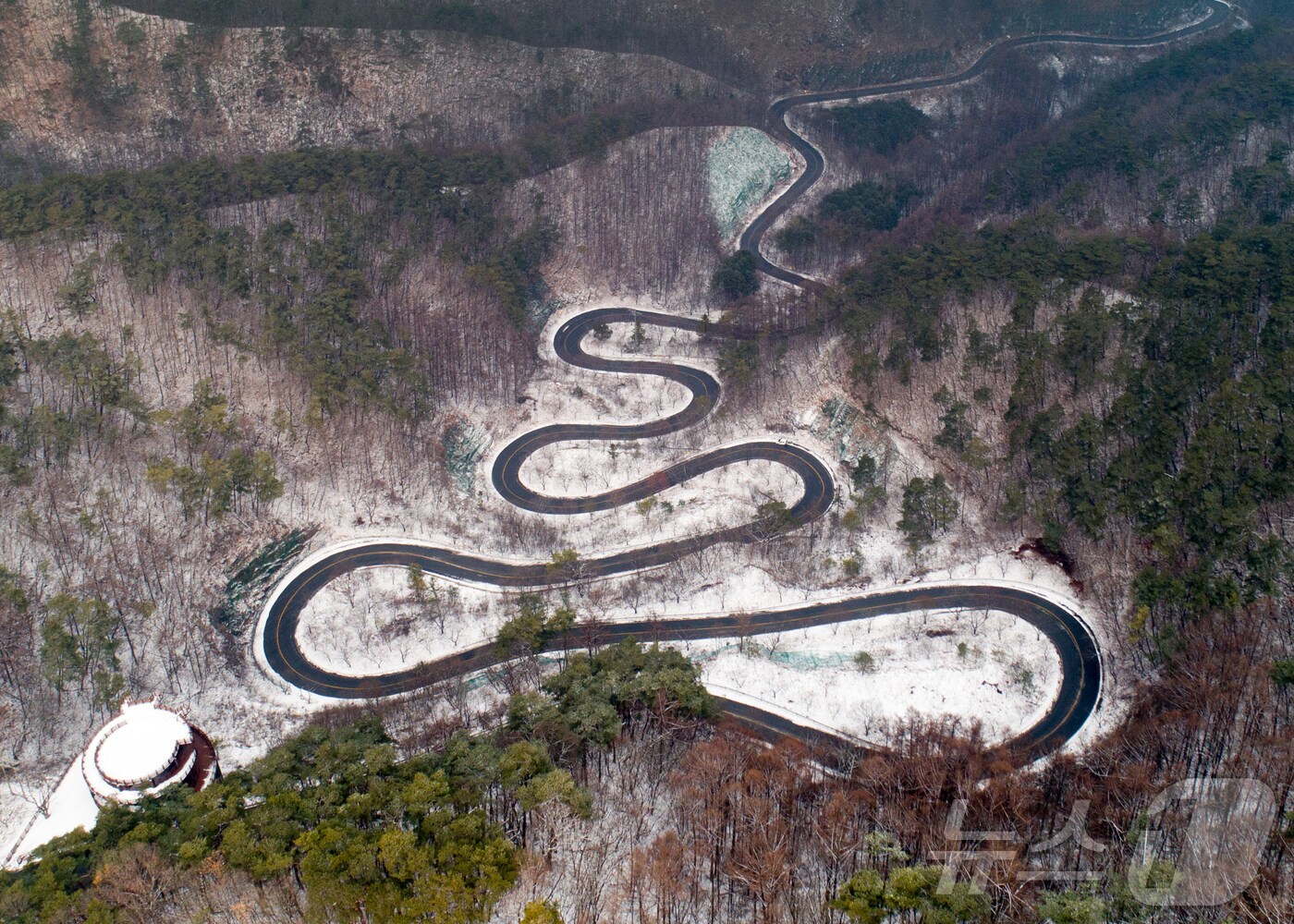 겨울 보발재.&#40;단양군 제공, 재판매 및 DB금지&#41;/뉴스1 