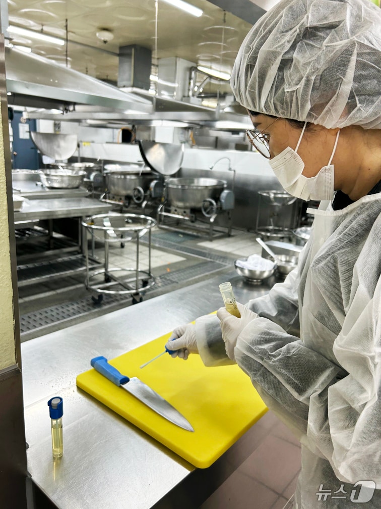 광주시 식품취급업소 위생 점검.(광주시 제공, 재판매 및 DB 금지)