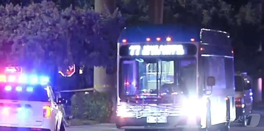 미국 플로리다주(州) 마이애미에서 버스기사가 새벽 운전 중 승객 2명과 말다툼을 벌이다 총을 쏴 사망에 이르게 한 사건이 발생했다.(CBS뉴스 갈무리).