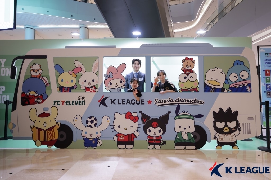 K리그와 산리오 캐릭터즈가 2025년에도 함께한다.(한국프로축구연맹 제공)